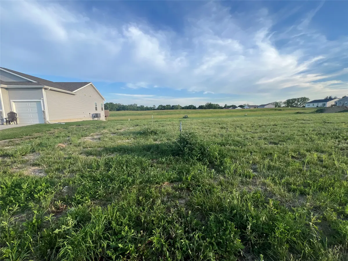 5427 Leyden Avenue, Des Moines, IA 50317 - #1