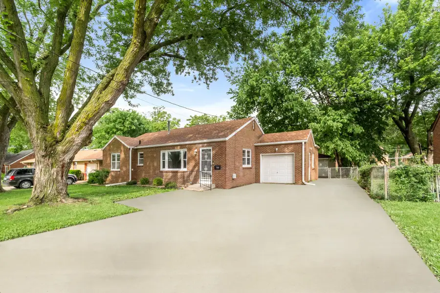 1725 Grand Avenue, West Des Moines, IA 50265 - #2