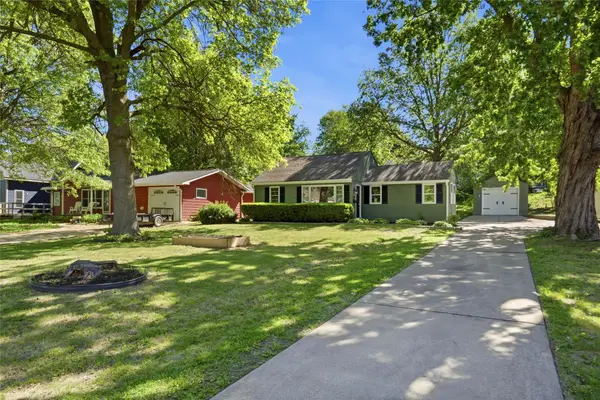 1216 Marion Avenue, Pella, IA 50219