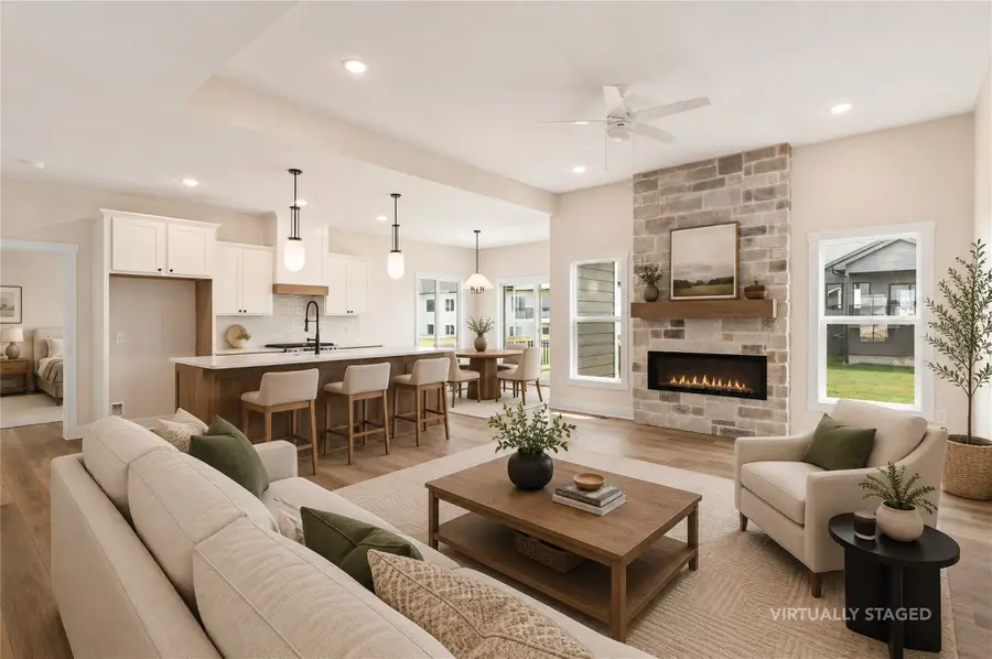 17526 Northview Drive, Urbandale, IA 50263 - #3