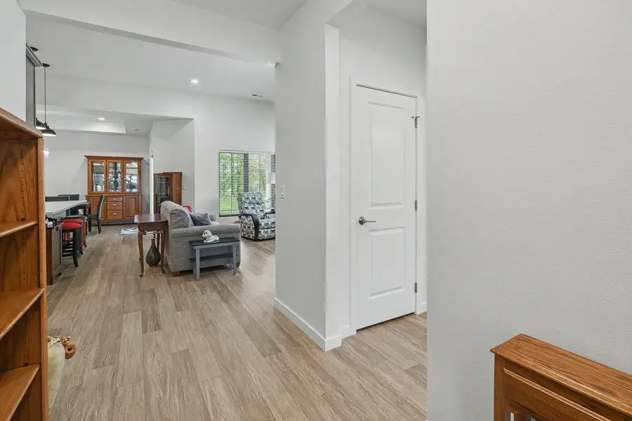 503 Vintage Lane, Pella, IA 50219 - #3