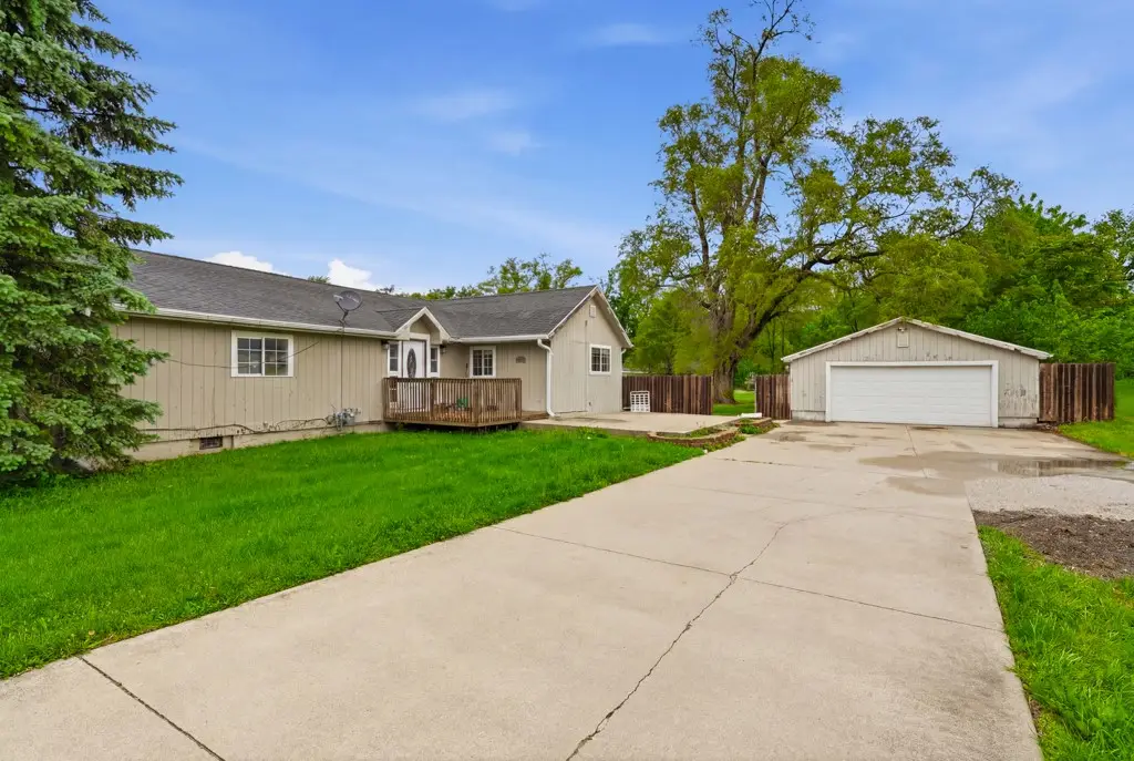 2850 NE 46th Avenue, Des Moines, IA 50317 - #1