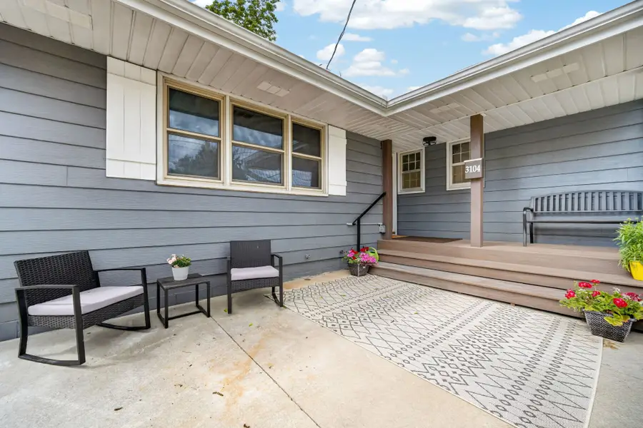3104 Giles Street, West Des Moines, IA 50265 - #3