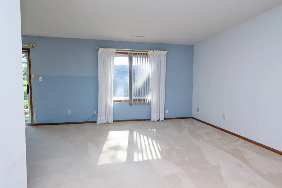 4773 Woodland Avenue #6, West Des Moines, IA 50266 - #3