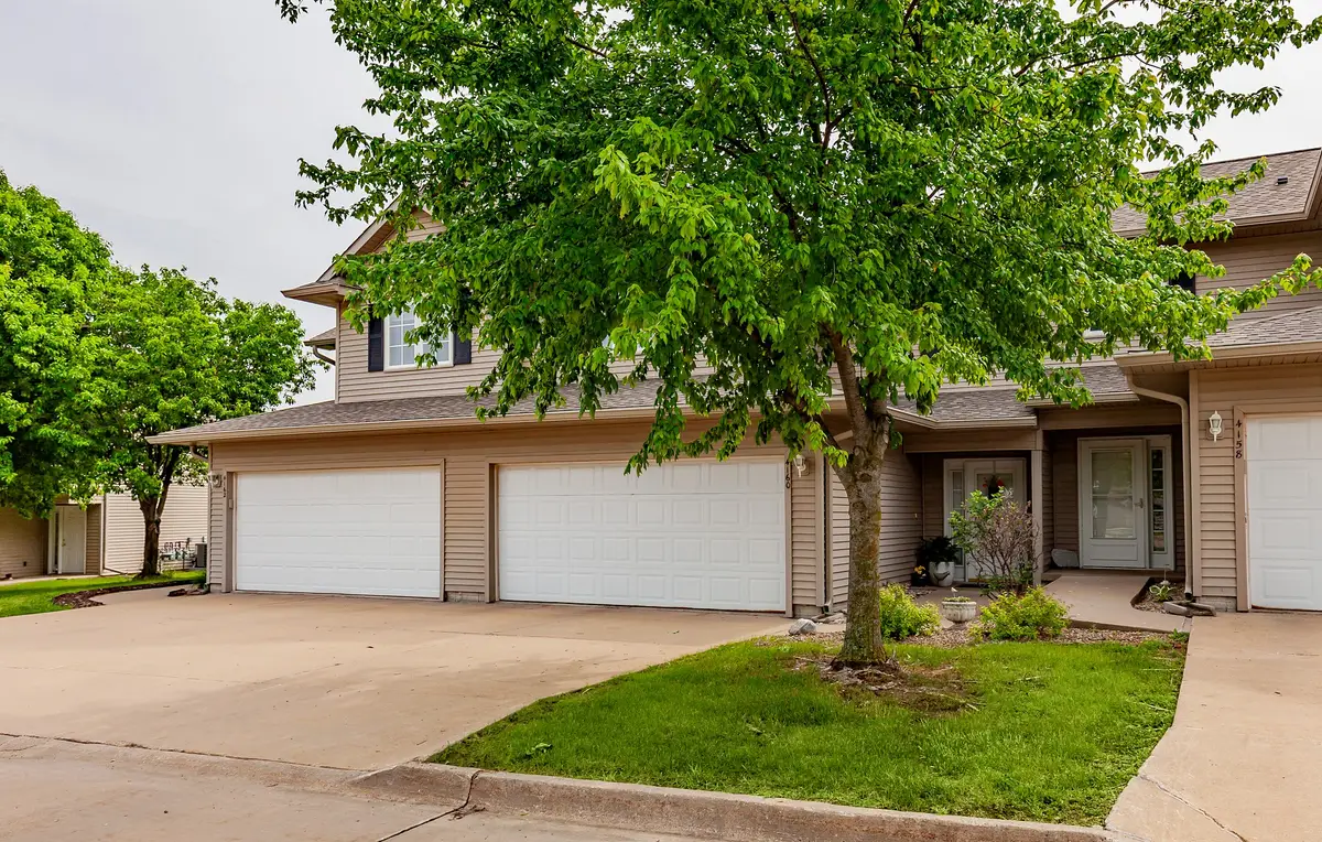 4160 100th Street #17, Urbandale, IA 50322 - #1