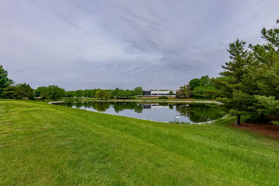 4160 100th Street #17, Urbandale, IA 50322 - #3