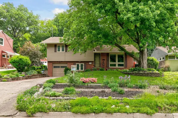 1001 Cummins Parkway, Des Moines, IA 50311