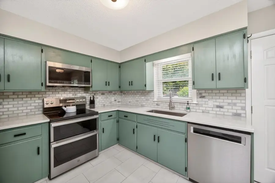 2701 56th Street, Des Moines, IA 50310 - #3