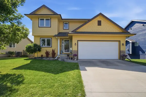 1421 93rd Street, West Des Moines, IA 50266