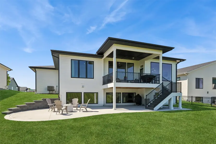 14431 Persimmon Drive, Urbandale, IA 50323 - #3