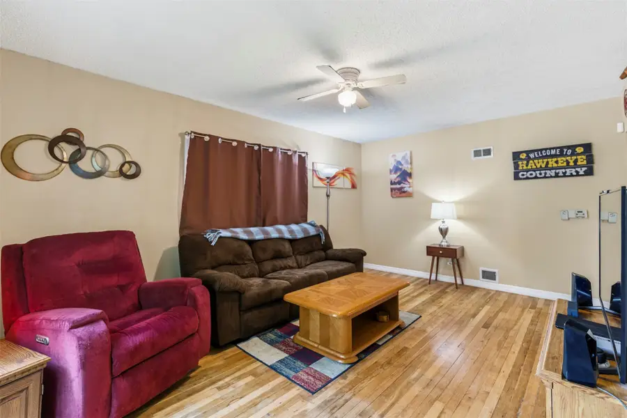 4104 4th Street, Des Moines, IA 50313 - #3