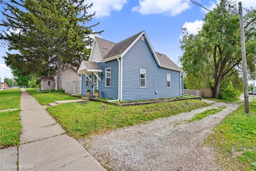 405 W 1st Avenue, Indianola, IA 50125 - #2