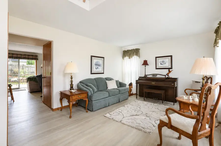 5091 Plumwood Drive, West Des Moines, IA 50265 - #2