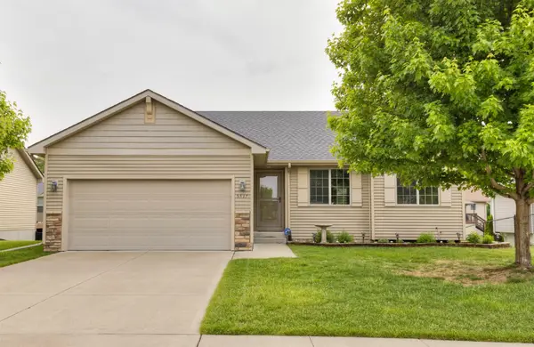 5817 NW 52nd Street, Johnston, IA 50131