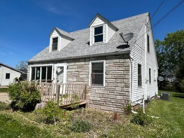 309 1st Street E, Altoona, IA 50009 - #2