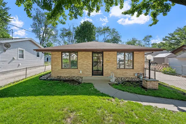 809 E 27th Street, Des Moines, IA 50317