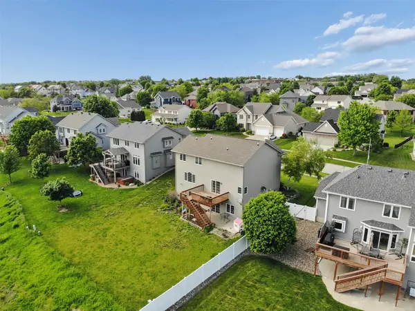 15614 Ridgemont Drive, Urbandale, IA 50323