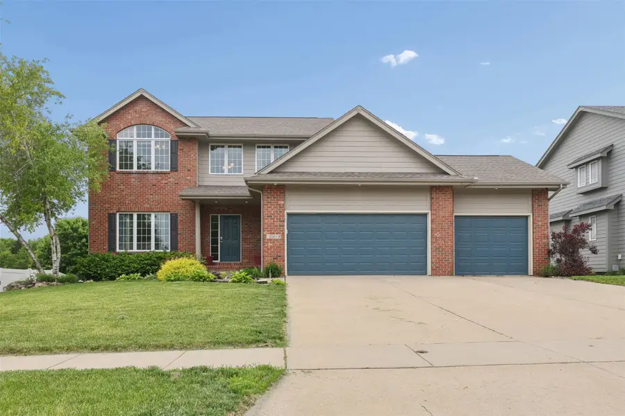 15614 Ridgemont Drive, Urbandale, IA 50323 - #3