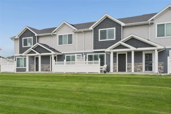 1018 NE 57th Lane, Ankeny, IA 50021