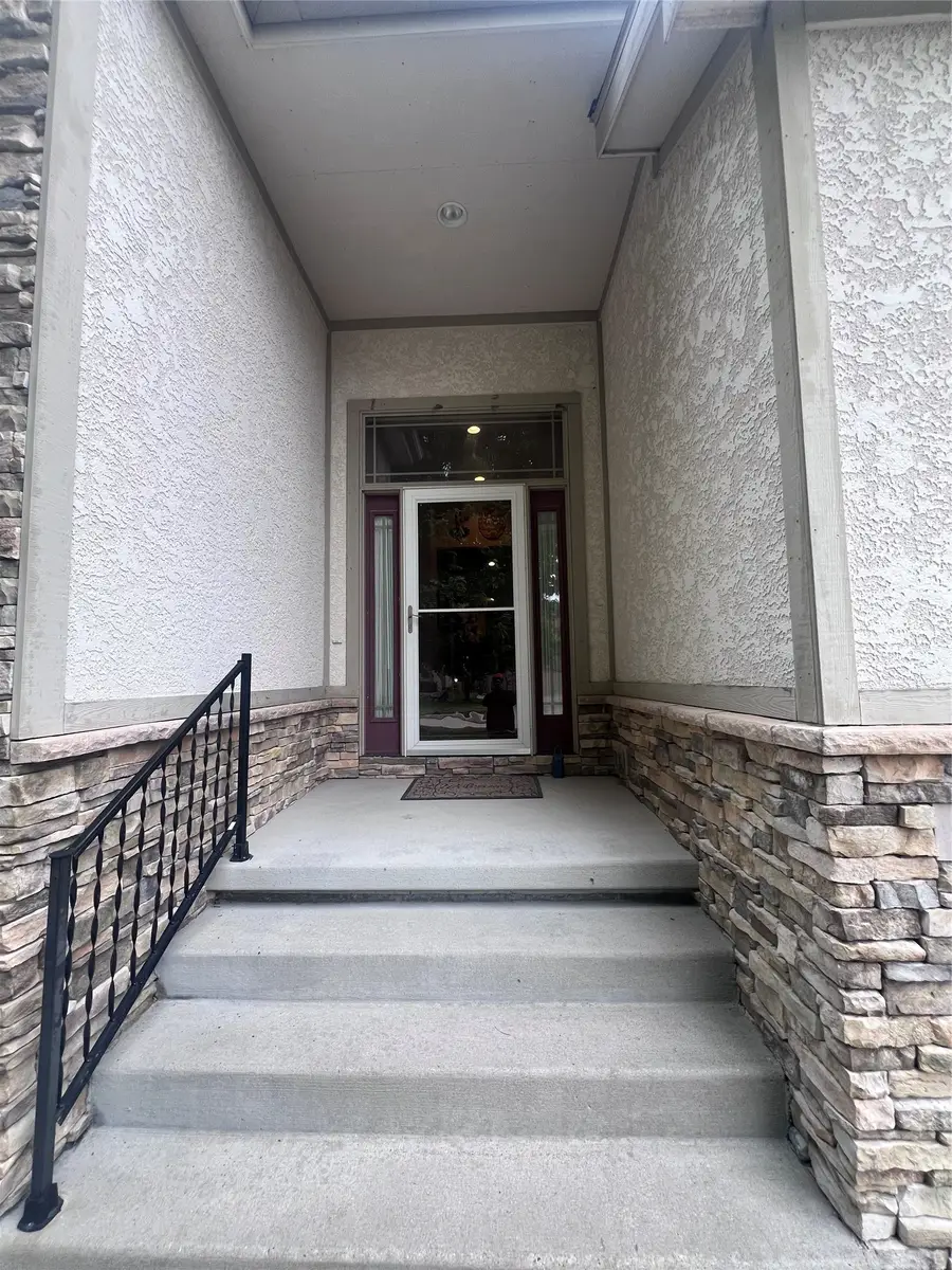 125 61st Street, West Des Moines, IA 50266 - #3