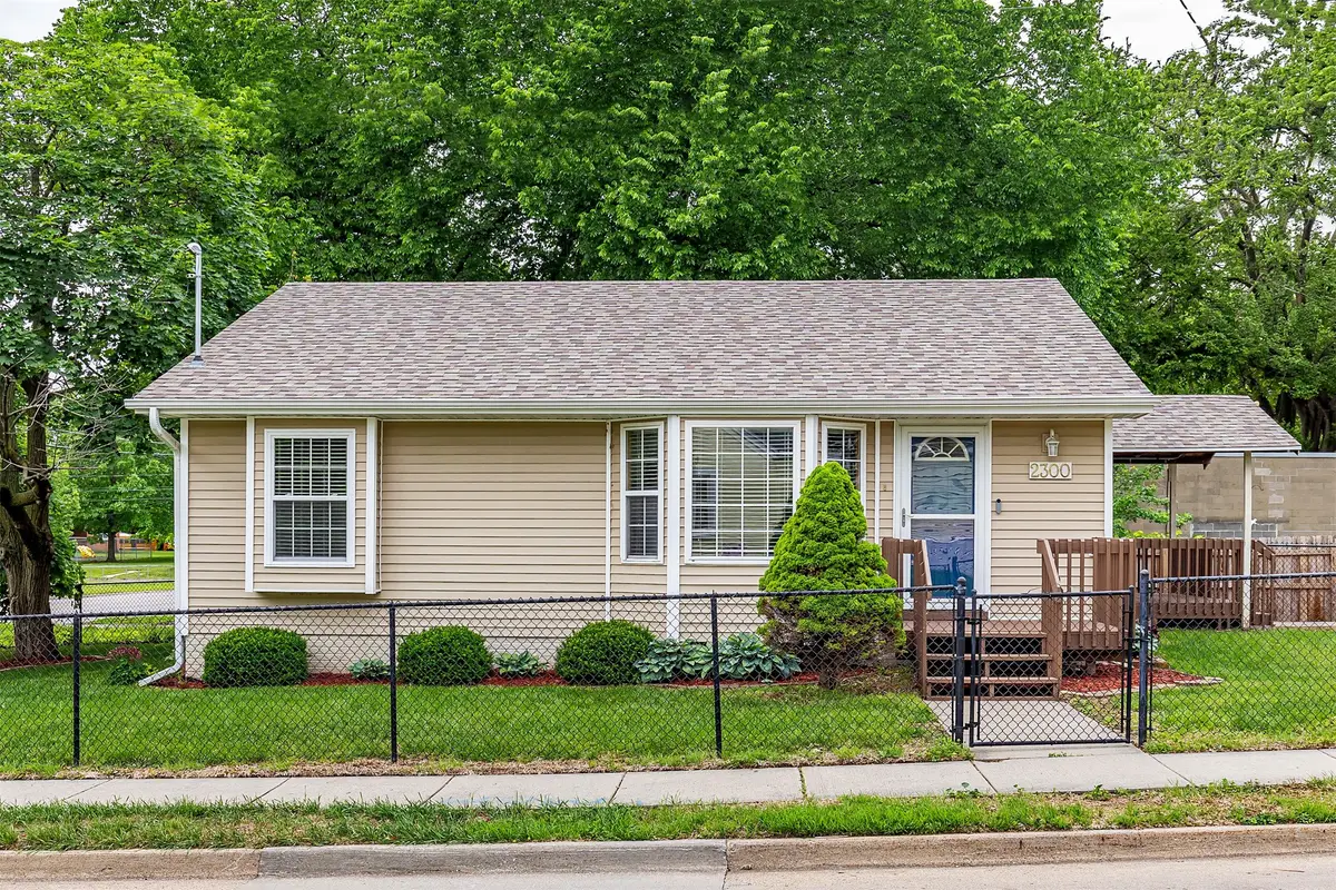 2300 E 40th Street, Des Moines, IA 50317 - #1