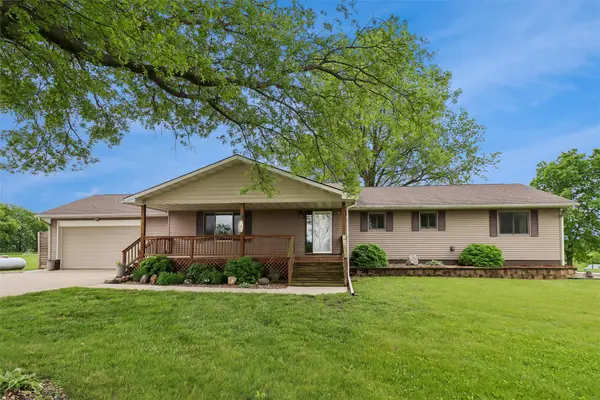 9555 SE 6th Avenue, Runnells, IA 50237