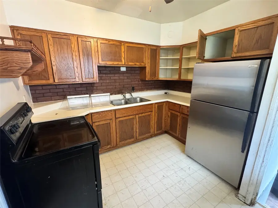 3301 7th Street, Des Moines, IA 50313 - #2