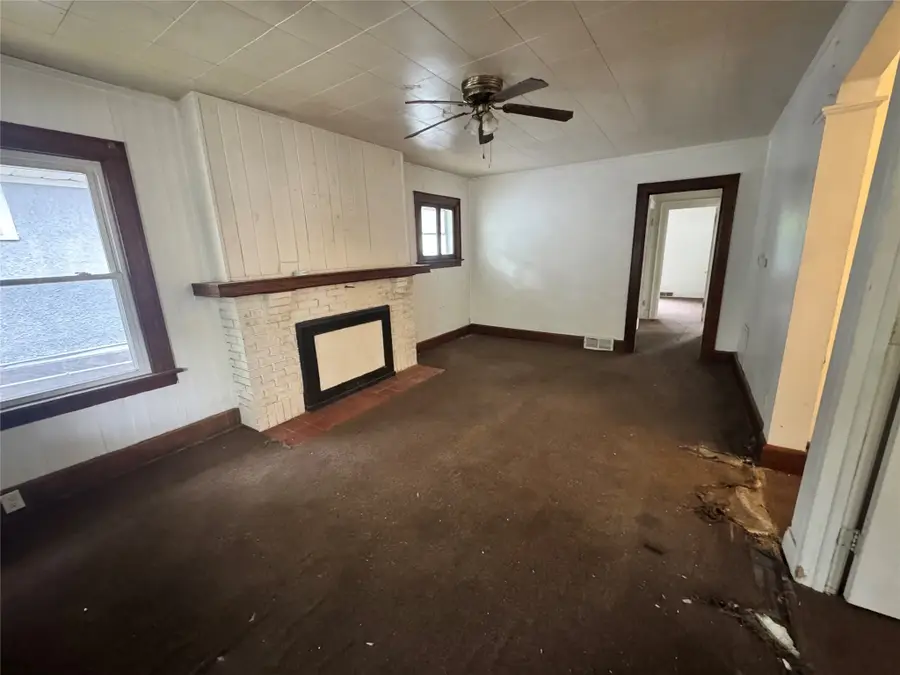 3301 7th Street, Des Moines, IA 50313 - #3