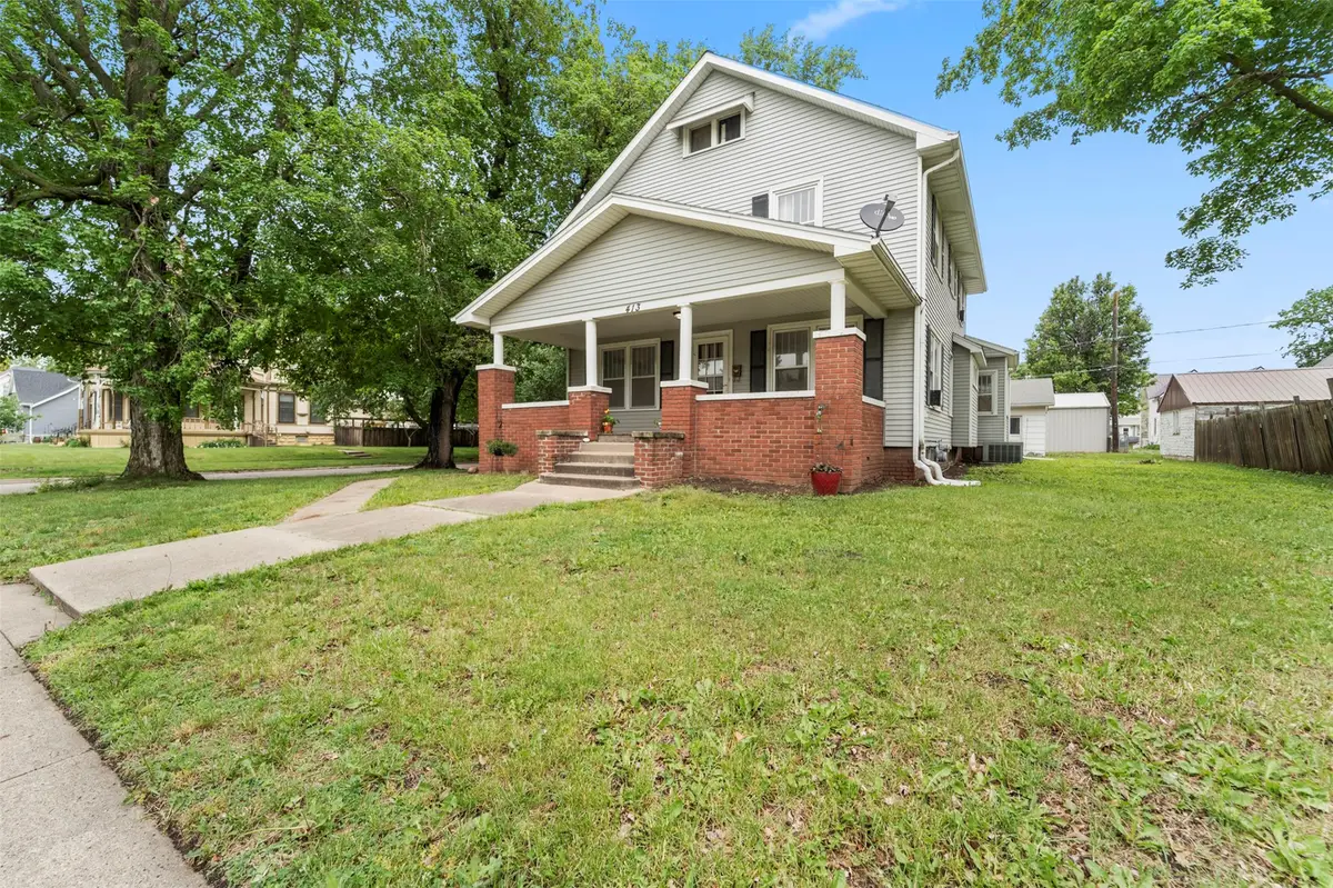 413 W Main Street, Knoxville, IA 50138 - #1