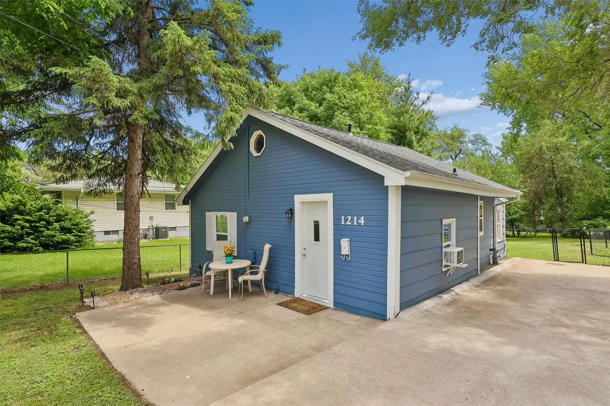 1214 Herold Avenue, Des Moines, IA 50315 - #1
