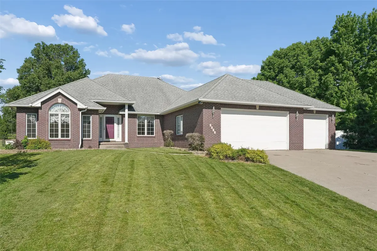 6000 Nottingham Drive, Johnston, IA 50131 - #1