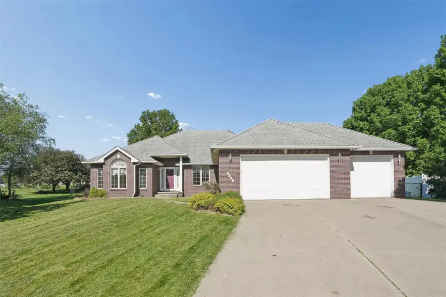 6000 Nottingham Drive, Johnston, IA 50131 - #2