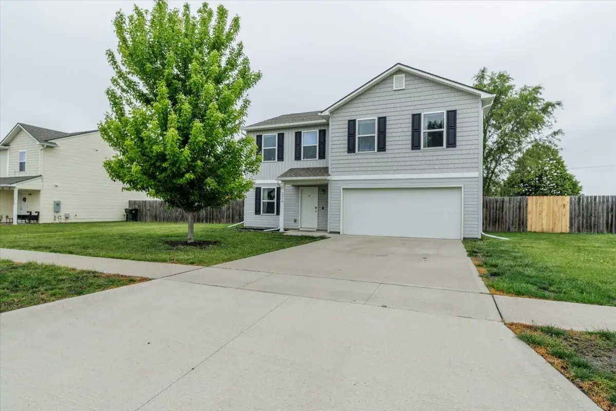 2210 Sunflower Street, Perry, IA 50220 - #1