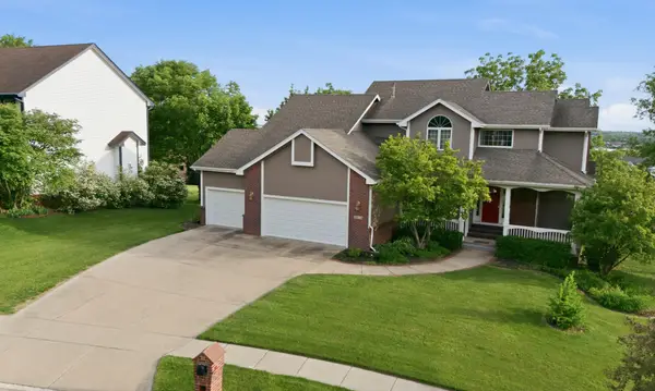 5512 Garrison Court, Johnston, IA 50131
