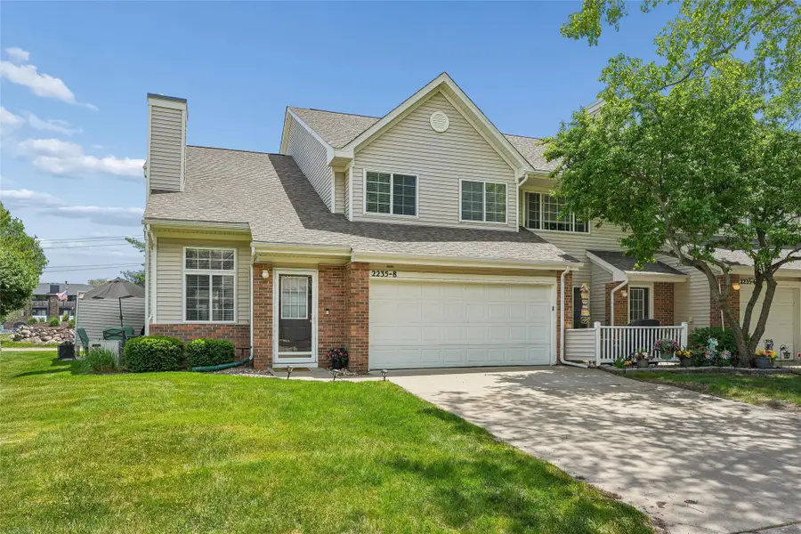 2235 Grand Avenue #8, West Des Moines, IA 50265 - #2