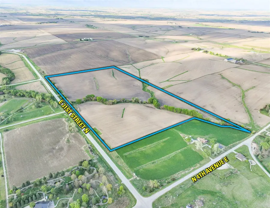 03 E 31st Street N, Newton, IA 50208 - #2