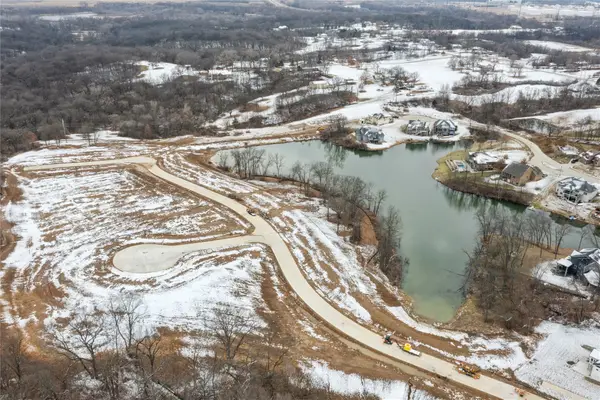 5792 Arbor Springs Court, Pleasant Hill, IA 50327