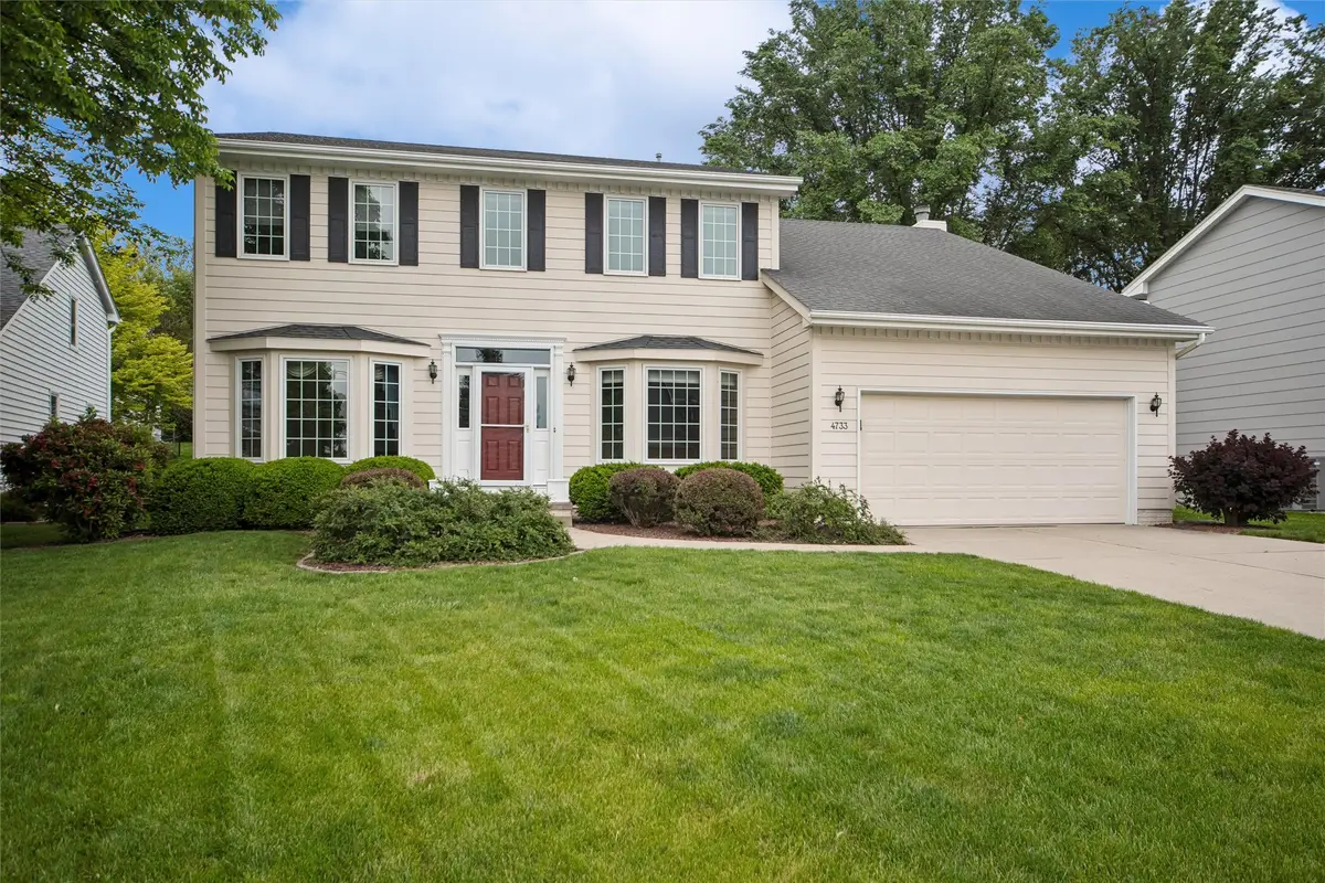 4733 93rd Street, Urbandale, IA 50322 - #1