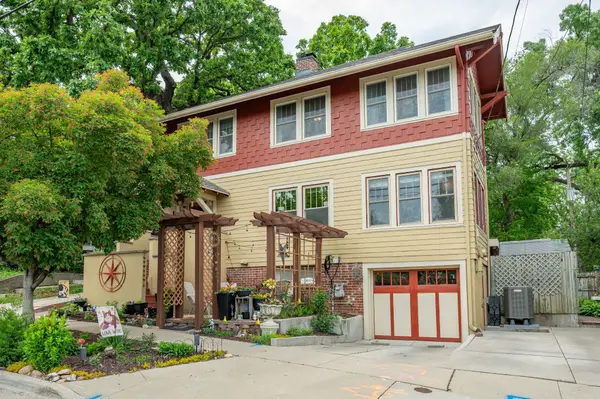 3317 Woodland Avenue, Des Moines, IA 50312