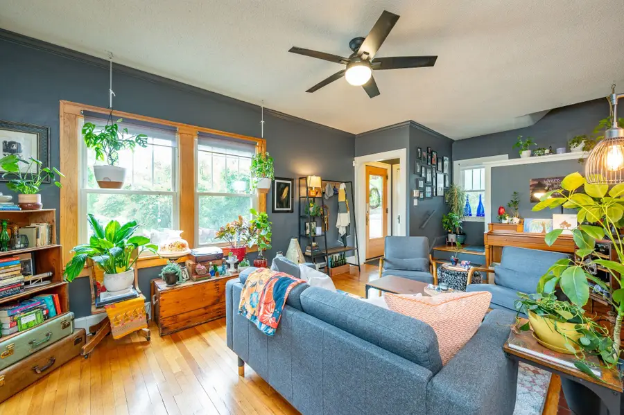 3317 Woodland Avenue, Des Moines, IA 50312 - #2