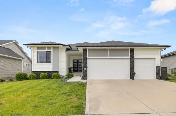 604 Meadow Road, Adel, IA 50003