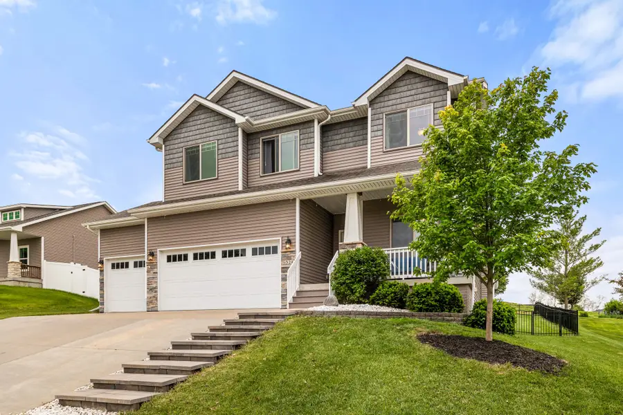 9324 Sugar Creek Circle, West Des Moines, IA 50266 - #2