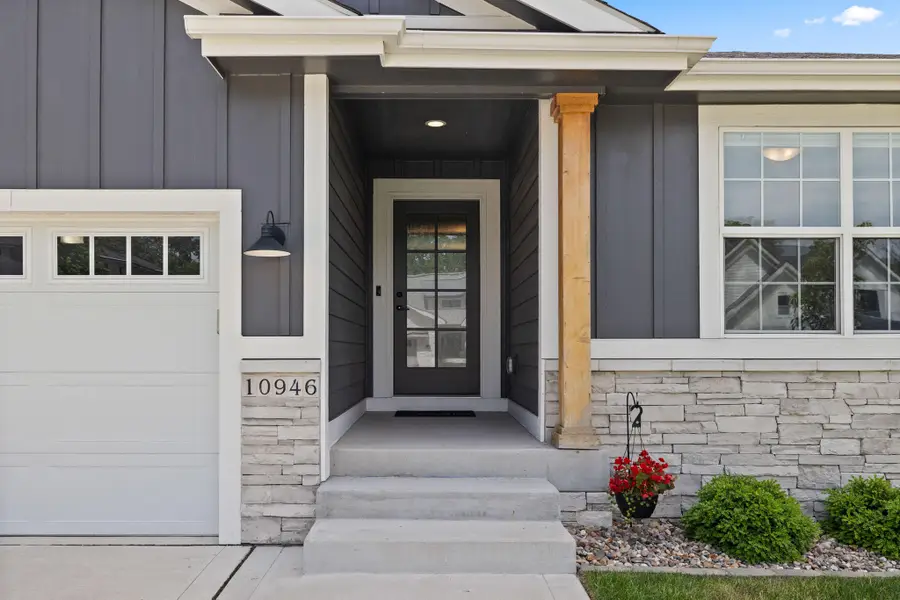 10946 Brookdale Drive, West Des Moines, IA 50266 - #3