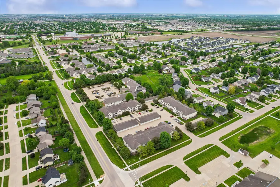 1720 SE La Grant Parkway #13, Waukee, IA 50263 - #3