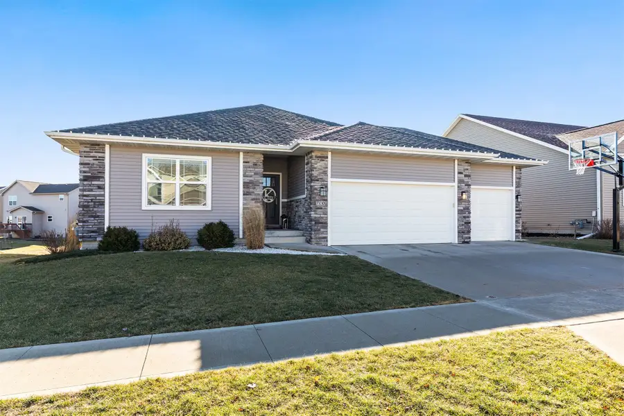700 SE 15th Street, Grimes, IA 50111 - #2