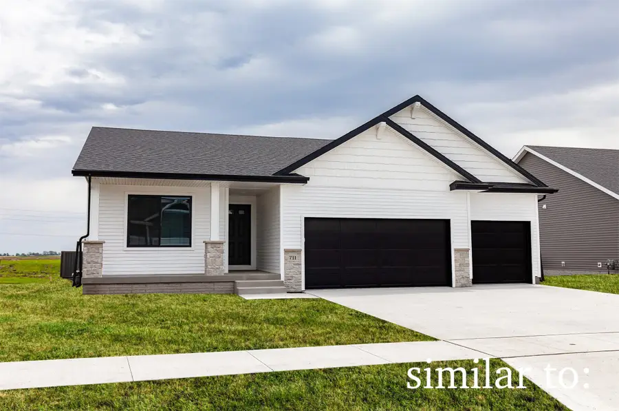 8141 Buckley Street, Johnston, IA 50131 - #2