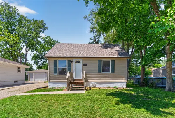 2010 E 25th Street, Des Moines, IA 50317