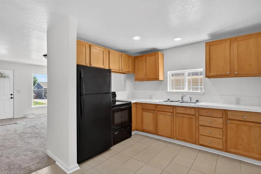 2010 E 25th Street, Des Moines, IA 50317 - #3