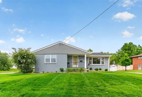 7323 Maple Drive, Urbandale, IA 50322
