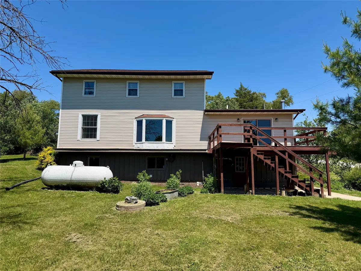 53549 225th Avenue, Chariton, IA 50049 - #1